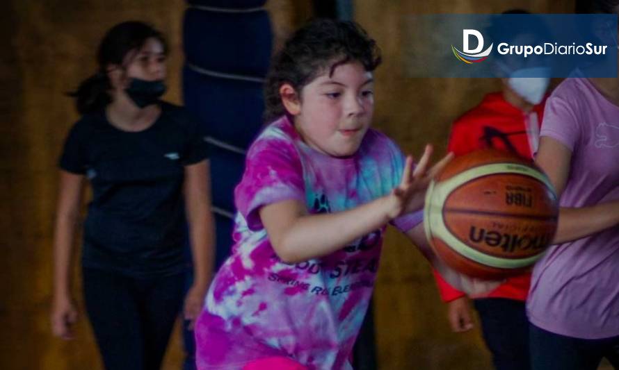 Club Deportivo Collilelfu invita a talleres de básquetbol femenino