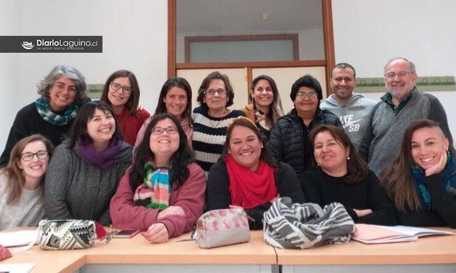 ORGULLO LAGUINO: Asistente de la educación retornó de beca en España