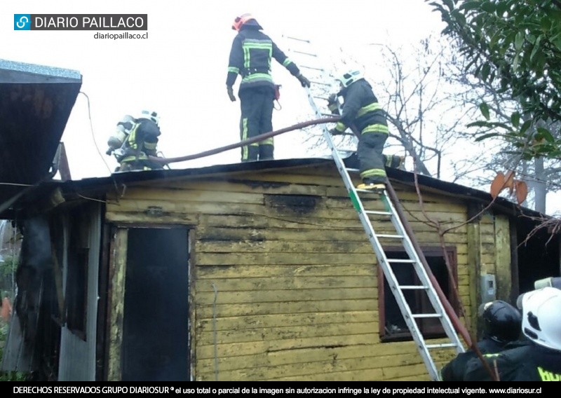 Incendio en Reumén destruyó una vivienda y dejó dos damnificados