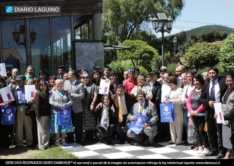 126 familias recibieron títulos de dominio en Los Lagos